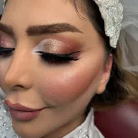 خدمات آرایشی و زیبایی