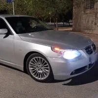 بی ام و 520i