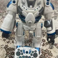 ربات کنترلی همه کاره