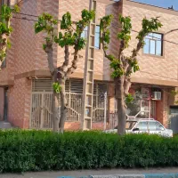 فروش آپارتمان ۶۰ متری و دو واحد تجاری