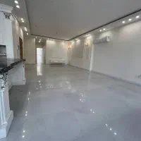 آپارتمان سه خوابه سال ساخت ۱۴۰۰ فروش فوری