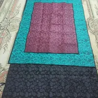 بالشت و زیرانداز کیف دار|رختخواب، بالش، پتو|اراک, |دیوار