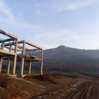 خانه دوطبقه مسکن ملی در دل جنگل هیرکانی قرق