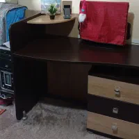 میز تحریر ام دی اف  شیک و تمیز با سه کشو جادار|میز تحریر و کامپیوتر|تهران, شهرک ولیعصر جنوبی|دیوار