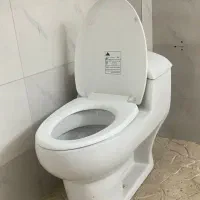 توالت فرنگی بسیار تمیز در حد نو|لوازم سرویس بهداشتی|اصفهان, میرعماد|دیوار