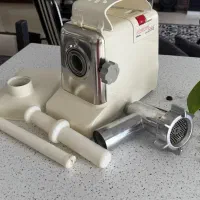 چرخ گوشت کاملا سالم