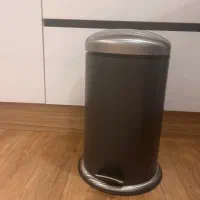 سطل زباله و جا رختی و آبمیوه گیری