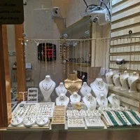 کار های ویترین با اجرت پایین به مدت 15روز|جواهرات|رشت, بازار|دیوار