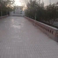 مراسم در باغ زندگی