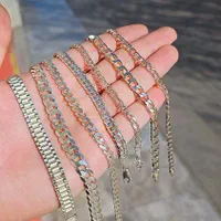 زنجیر و گردنی نقره