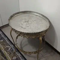 یک عدد سینی مسی و میز خاطره