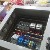 برق خورشیدی و صنعتی|خدمات پیشه و مهارت|آبپخش, |دیوار