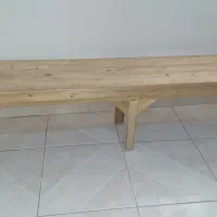 نیمکت چوبی