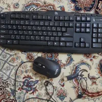 کیبورد بی سیم و موس با سیم