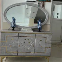 آیینه و کنسول و میز تی وی