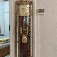 ساعت ایستاده برنزی