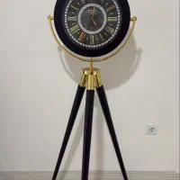 ساعت ایستاده