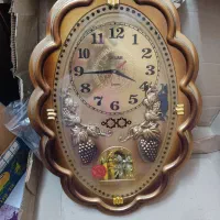 ساعت دیواری زیبا و شیک