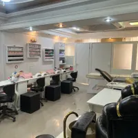 استخدام و اجاره ناخنکار و رنگ کارودستیار آموزشی|استخدام درمانی، زیبایی، بهداشتی|تهران, پونک|دیوار