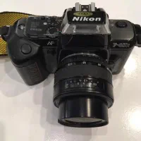 دوربین عکاسی آنالوگ Nikon و Minolta