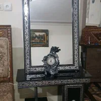 آیینه و میز