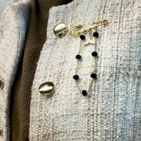 فروش گل سینه پینترستی سفید مشکی