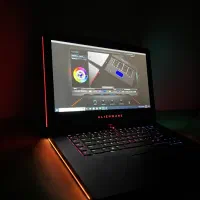 لپ تاپ alienware مخصوص حرفه ای ها با ۶ گیگ گرافیک