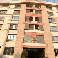 105-متر-عدل-روبه-حیاط-فول-امکانات-روبه-آفتاب