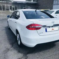 جک جی ۵ اتومات ۱۸۰۰|خودرو سواری و وانت|تبریز, |دیوار