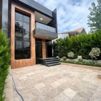 دوبلکس-نمای-مدرن-حیاط-سازی-شده