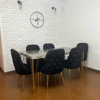 میز غذاخوری شش نفره، پارچه مخمل، چستر،پایه طلایی