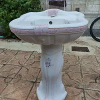 روشویی با پایه
