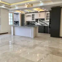 ۱۸۰ متر واحد در ولیعصر تختی