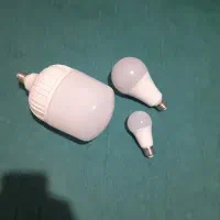 تعداد ۱۰۰ لامپ LED فروش یکجا