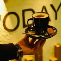 استخدام نیروی صندوقدار و هاست و سالنکار خانوم|استخدام خدمات فروشگاه و رستوران|تهران, آهنگ|دیوار