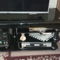 فروش مبل راحتی پارچه و چرم ومیزتلوزیون شیشه ای