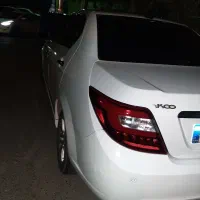 ماشین بدون رنگ
