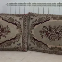دو عدد پشتی