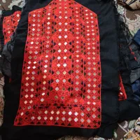 زی استین|لباس|بهاباد, |دیوار