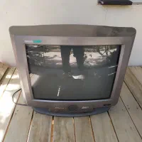 تلویزیون و میز تلویزیون|تلویزیون و پروژکتور|رامجین, |دیوار