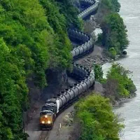 بلیط.   قطار.   اوتوبوس.     تور