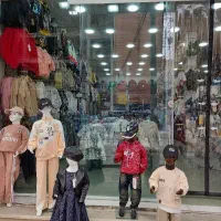 فروشنده خانم