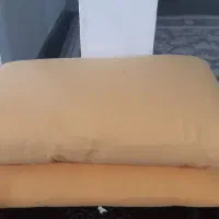 پشتی و بالشت|رختخواب، بالش، پتو|بومهن, |دیوار