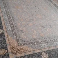 فرش طوسی رنگ ۱۲۰۰شانه