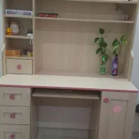 کمد ومیز تحریر برند ترک کاملا سالم