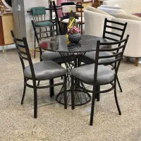 کافی شاپی ابشاری ۴ نفره|کافی‌شاپ و رستوران|طرقبه, |دیوار