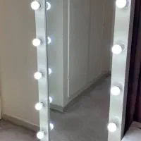 آینه چراغدار قدی