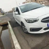 راننده با خودرو شاهین