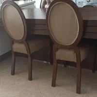 جزیره، تمام چوب و سه عدد صندلی