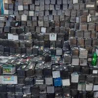 فروش خریدار باطری یو پی اس UPS ضایعات خراب در محل